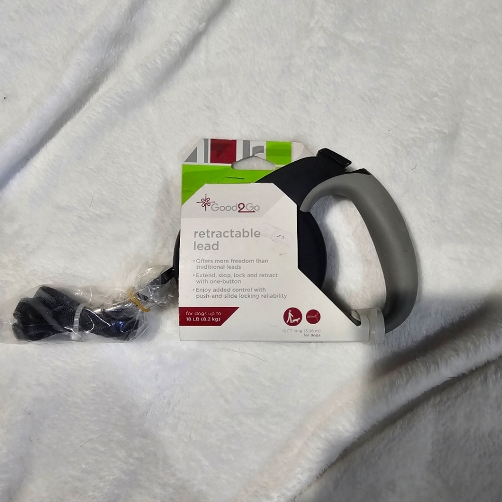 NWT Good2Go Retractable Dog Lead - Black and Gray